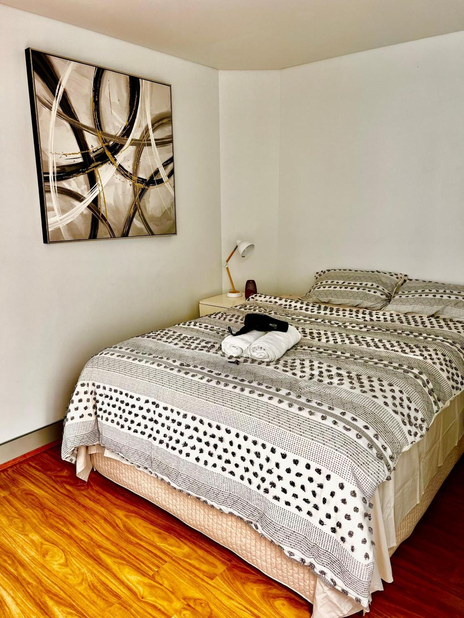 Stunning View Room-steps To Bondi Sydney