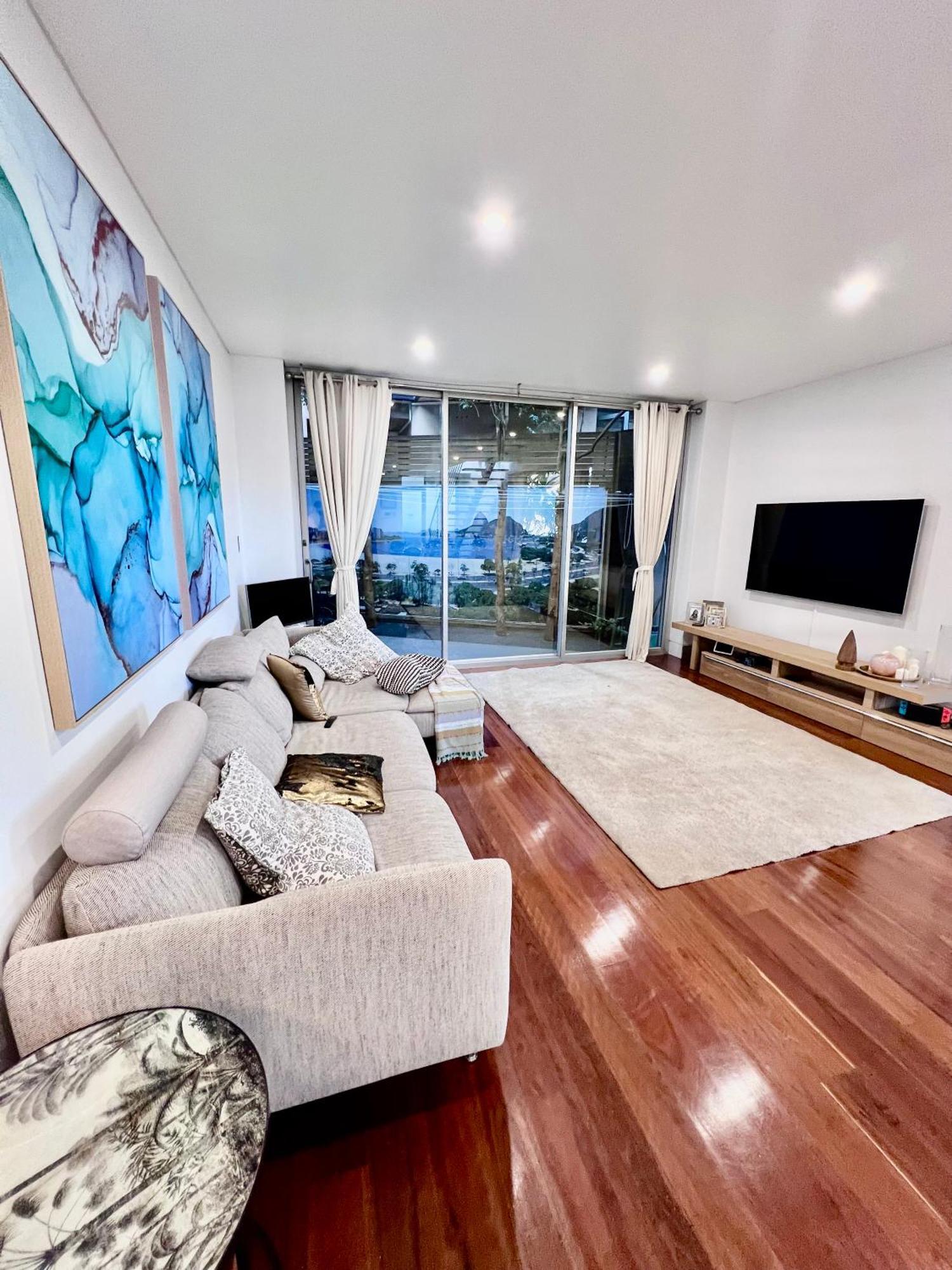 Stunning View Room-steps To Bondi Guest house