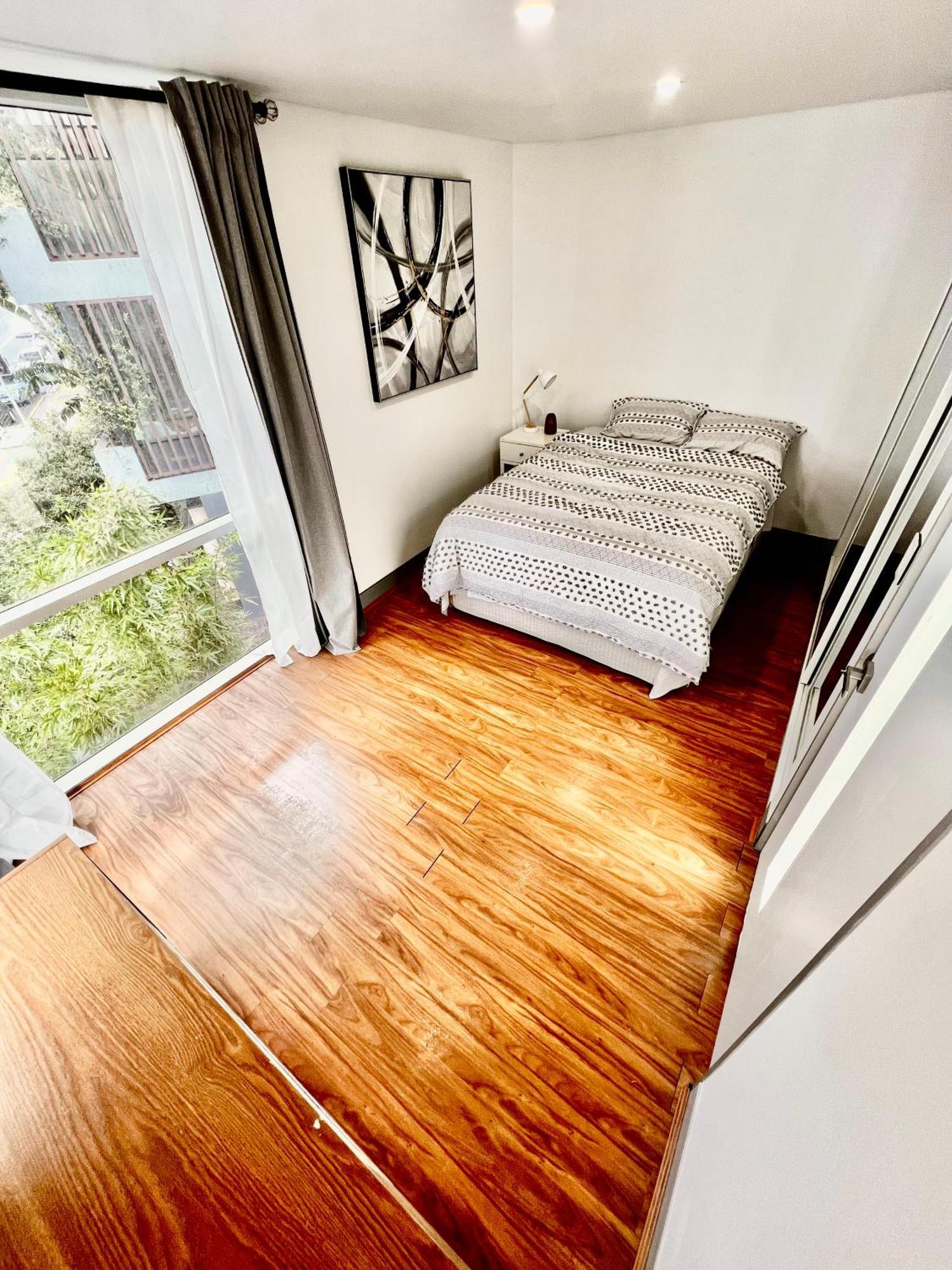 Stunning View Room-steps To Bondi